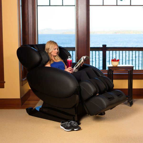 IT-8500™ X3 4D Massage Chair (Limited Availability) Black
