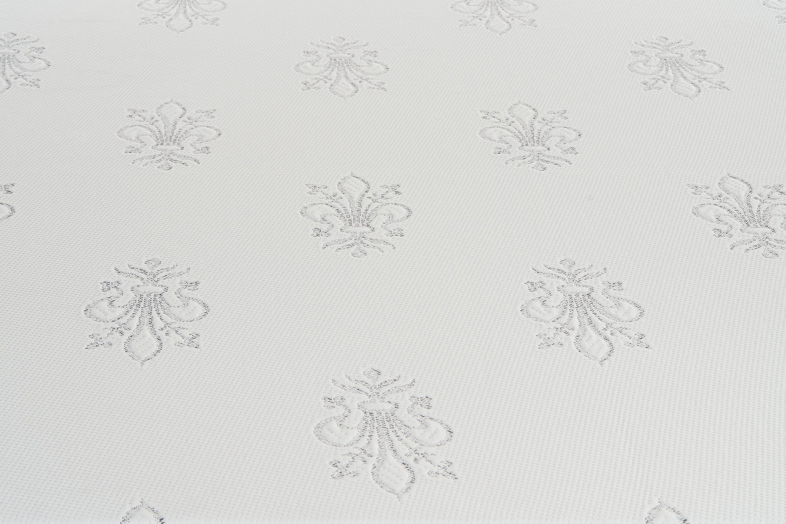 Magniflex Classico Essential 12 quilted cover, close-up