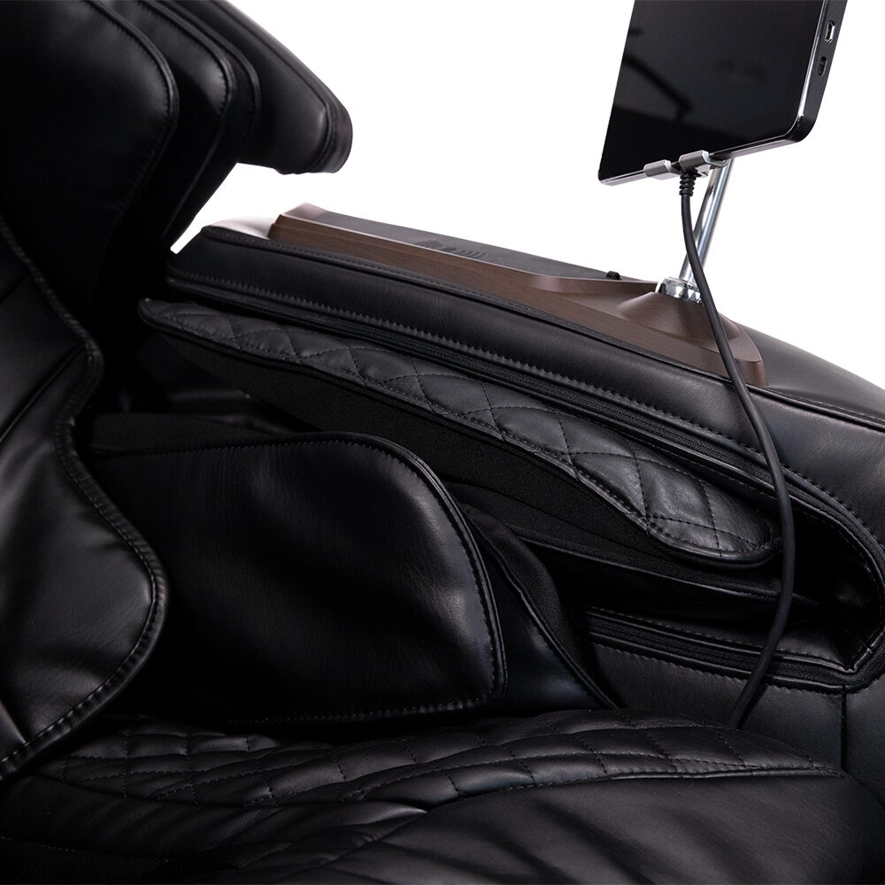 Kyota Nokori M980 Syner-D Massage Chair arm